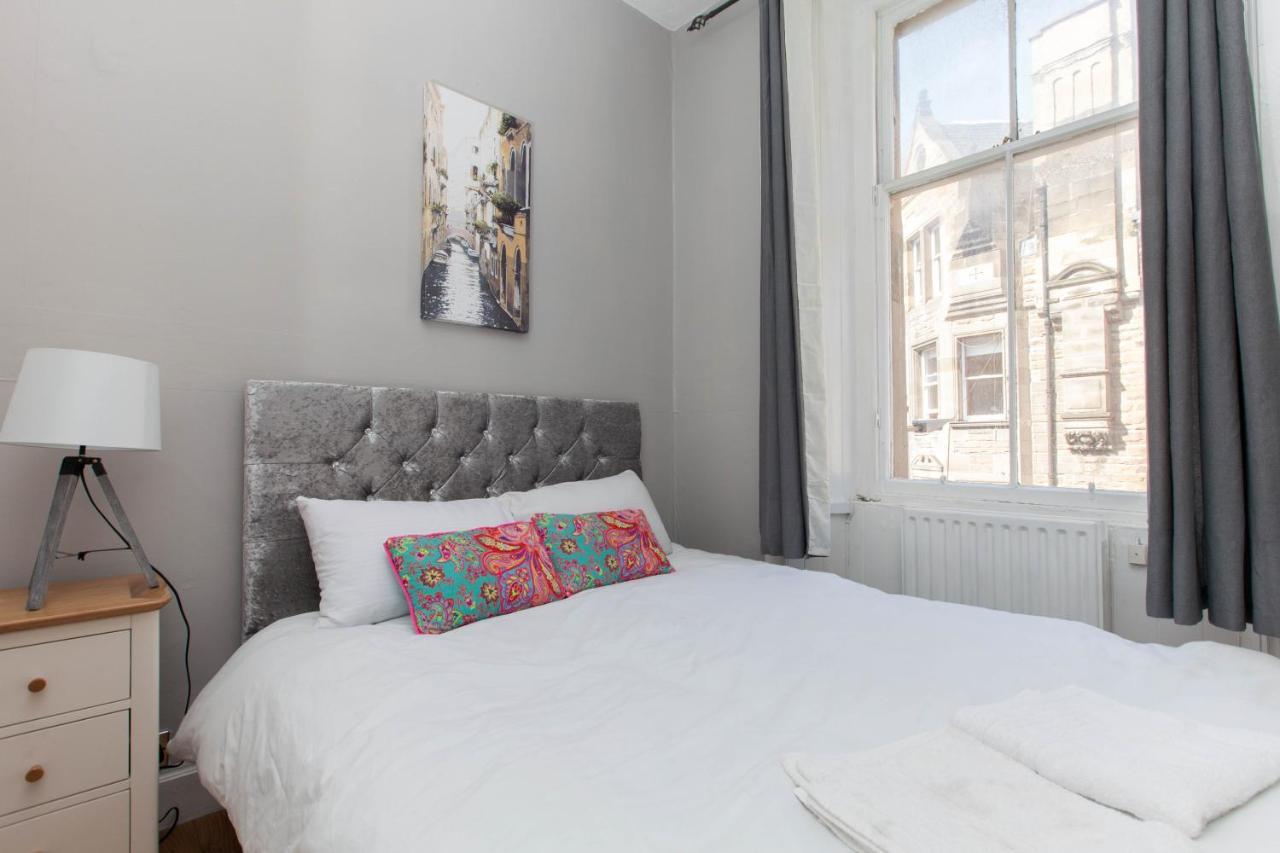 Bright & Homely City Centre Apartment Near Holyrood إدنبرة المظهر الخارجي الصورة